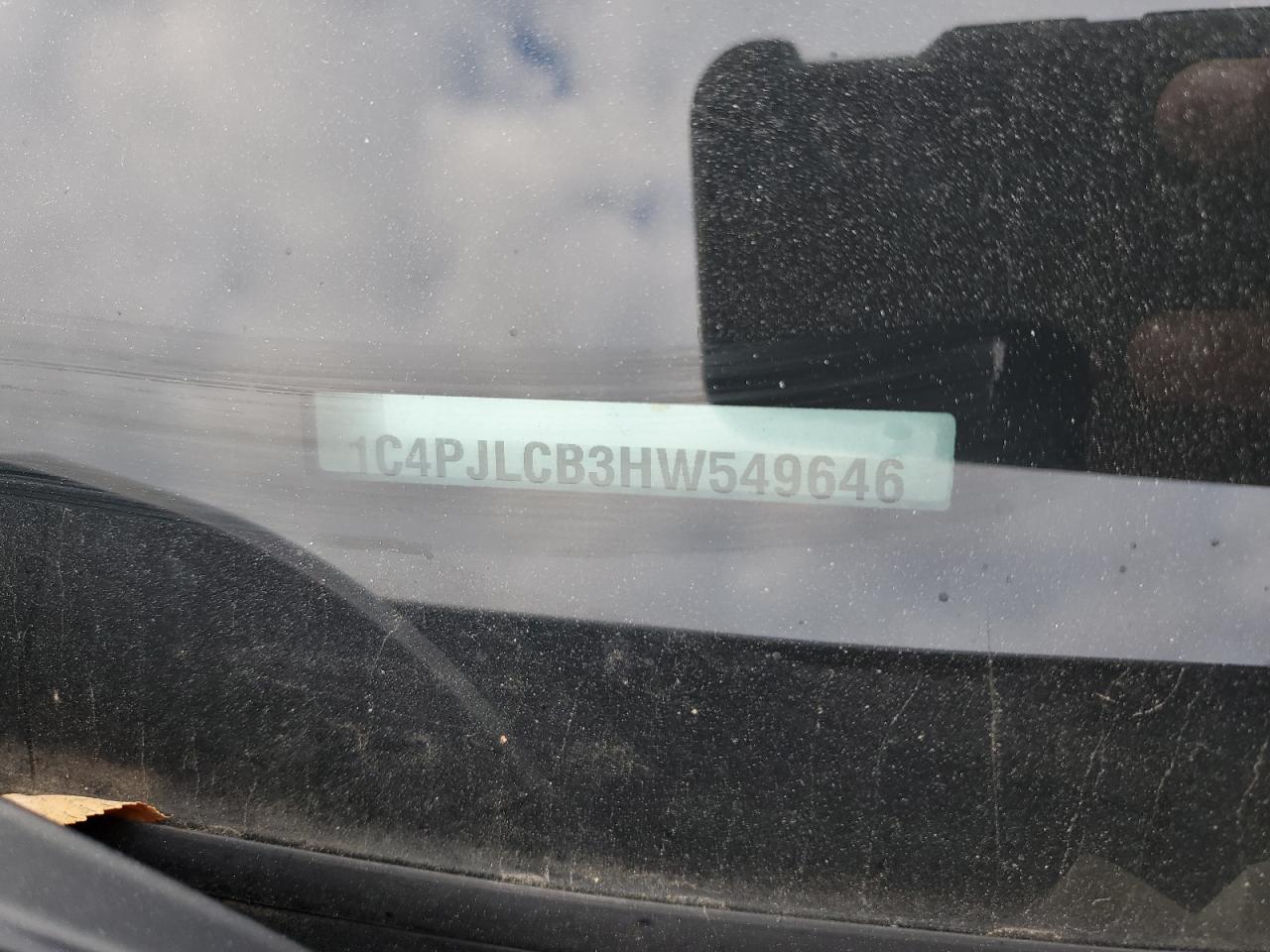 2017 Jeep Cherokee Latitude VIN: 1C4PJLCB3HW549646 Lot: 91312275