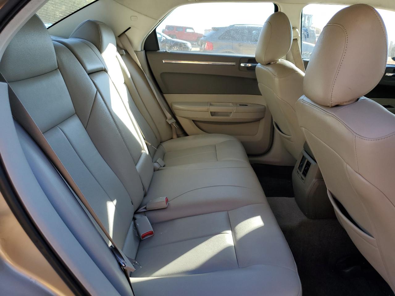 2009 Chrysler 300 Touring VIN: 2C3LA53V19H552070 Lot: 92426135