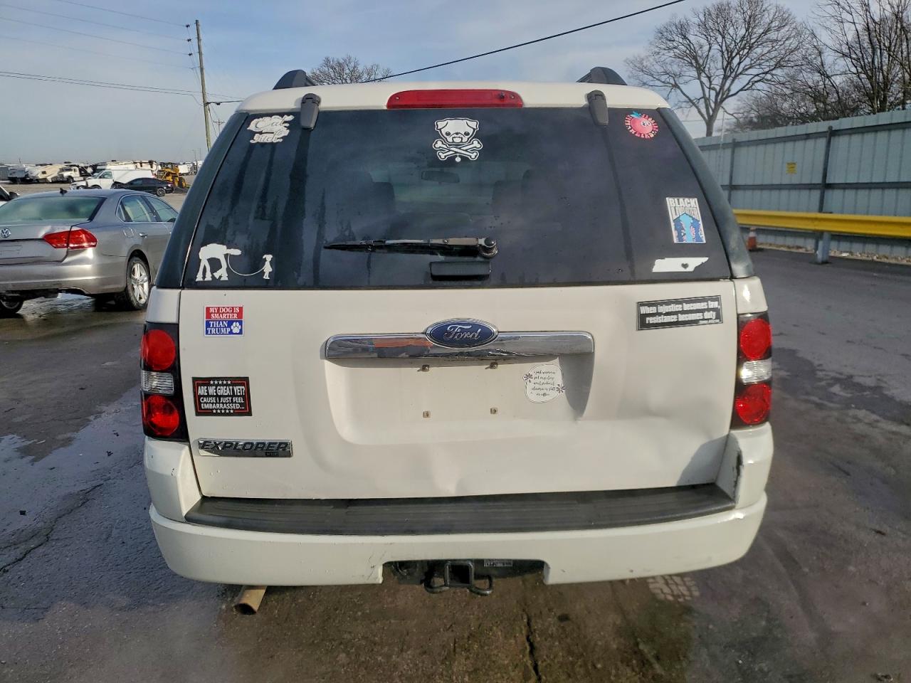 2008 Ford Explorer Xlt VIN: 1FMEU63E28UA83998 Lot: 94272005