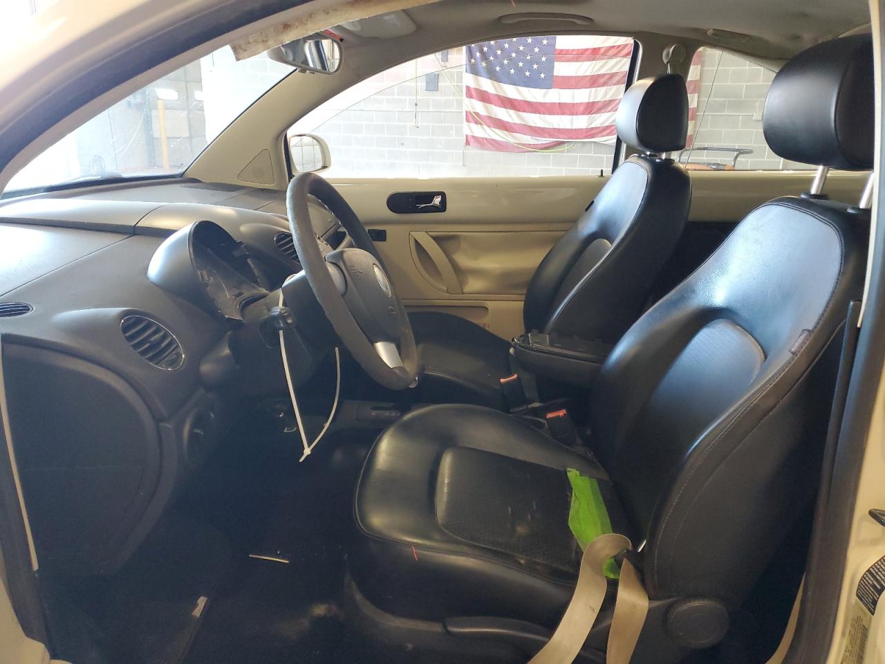 2006 Volkswagen New Beetle 2.5L Option Package 1 VIN: 3VWRW31C66M422972 Lot: 90779925