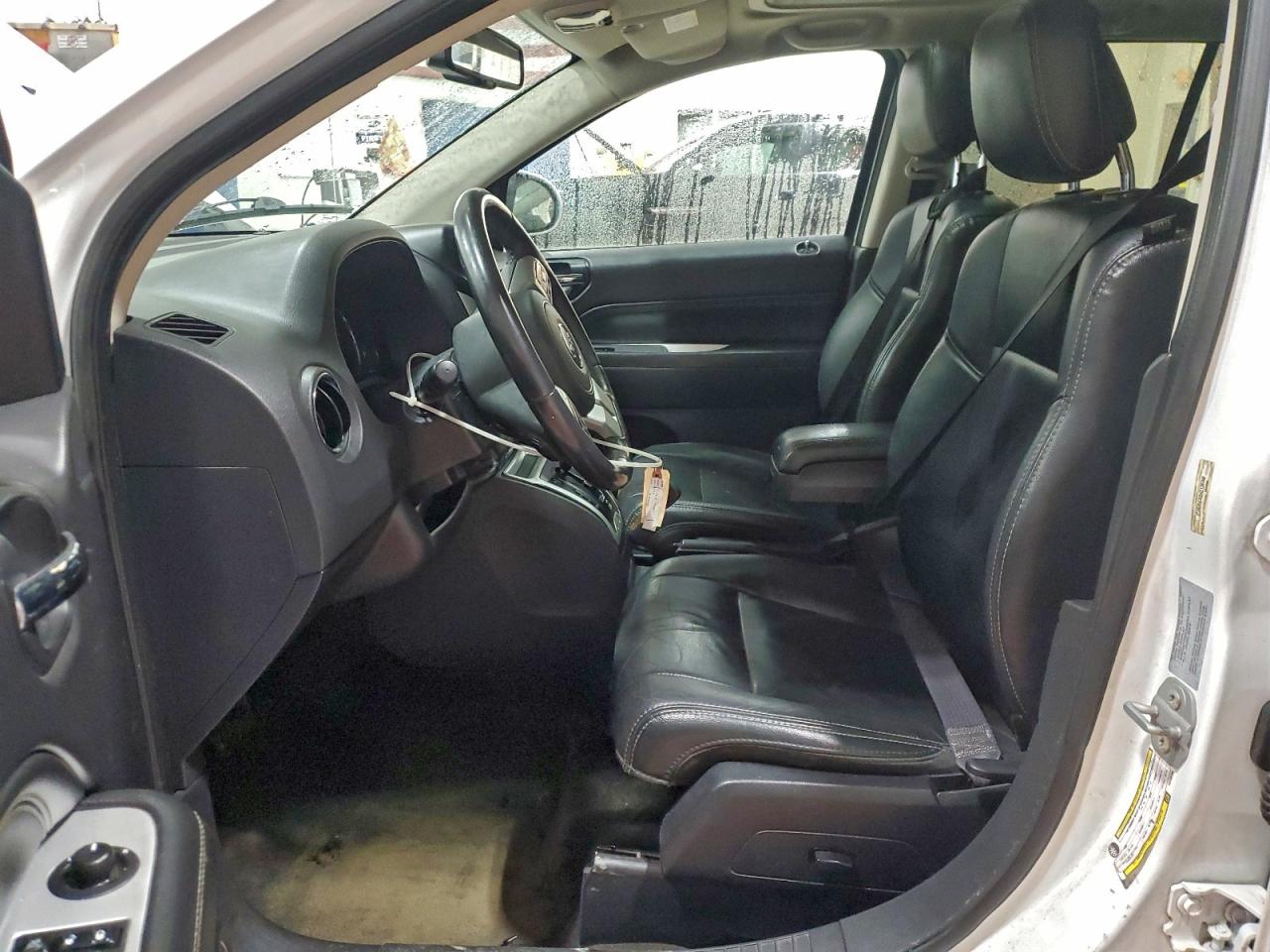 2017 Jeep Compass Latitude VIN: 1C4NJDEB9HD139780 Lot: 93490145