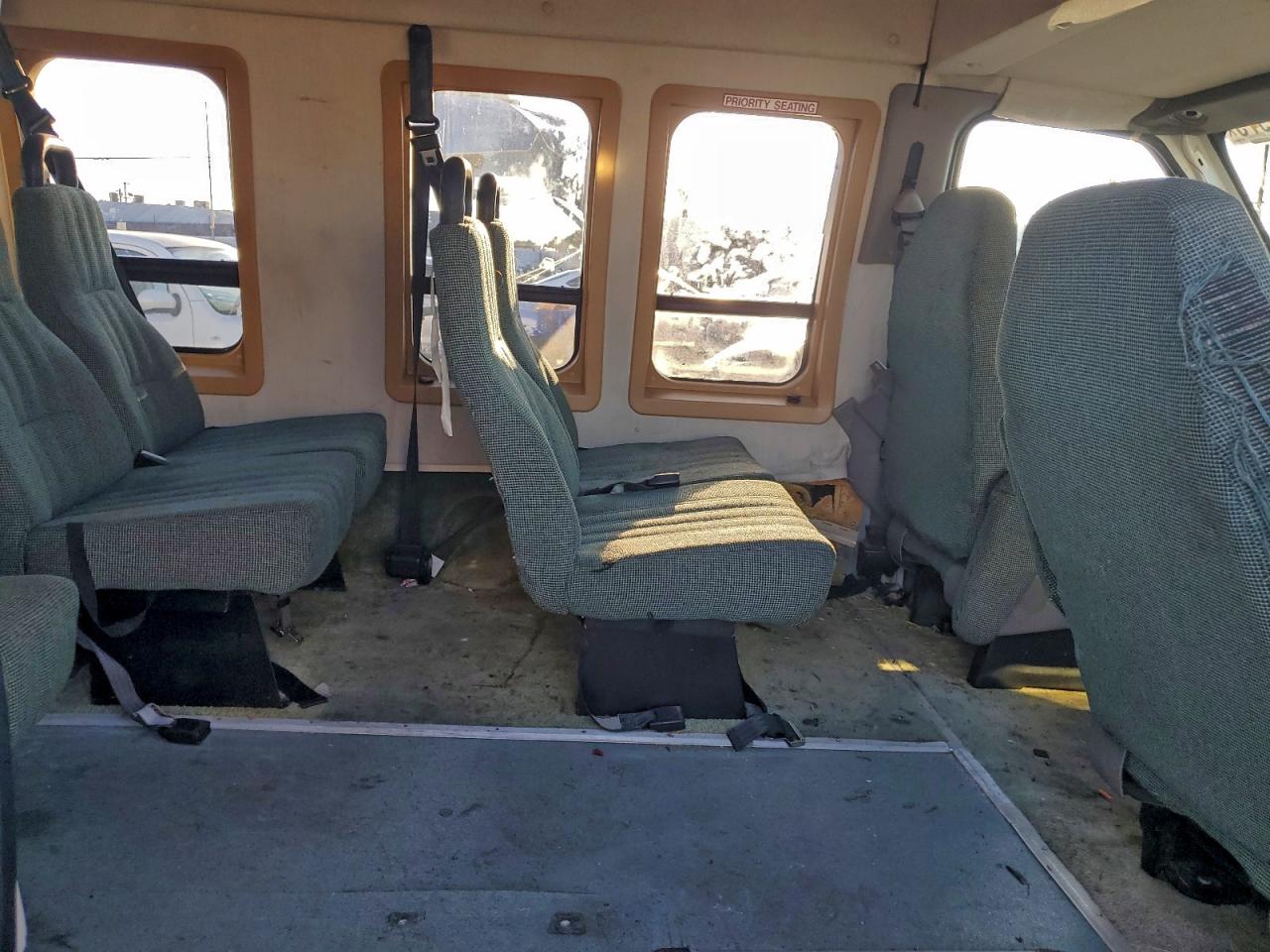 2002 Ford Econoline E250 Van VIN: 1FDNS24L32HB63449 Lot: 94258975