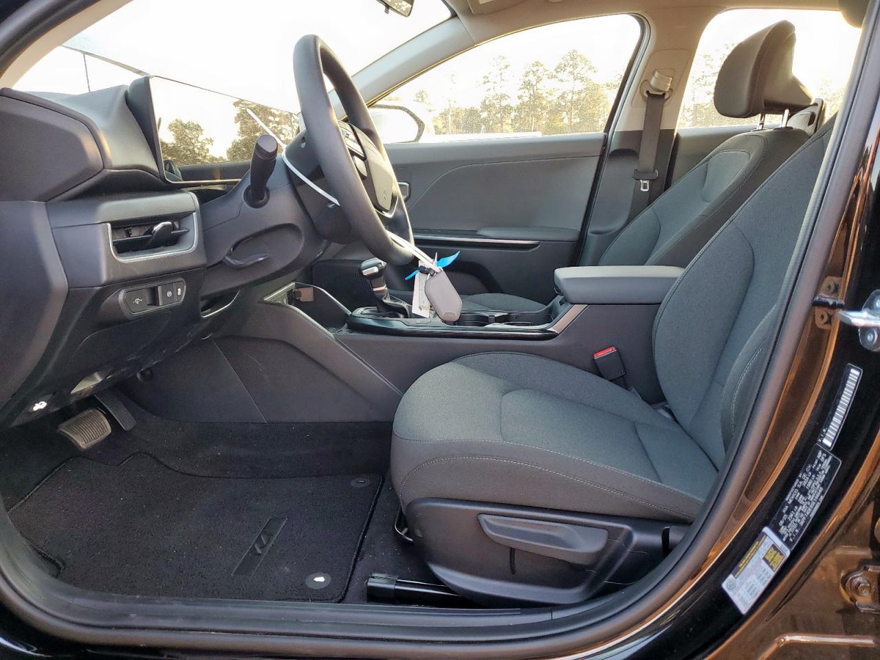 2025 Kia K4 Lx VIN: 3KPFT4DE9SE194648 Lot: 92738005