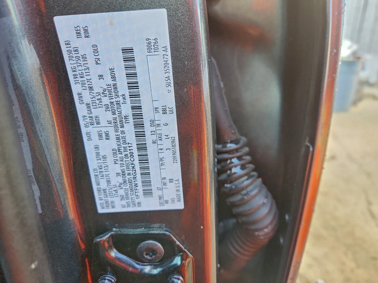 2019 Ford F150 Raptor VIN: 1FTFW1RG2KFC00117 Lot: 94260055