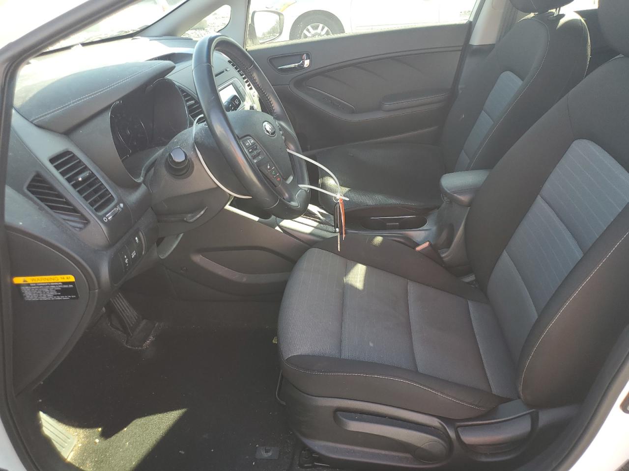 2016 Kia Forte Ex VIN: KNAFX5A89G5588689 Lot: 92267625