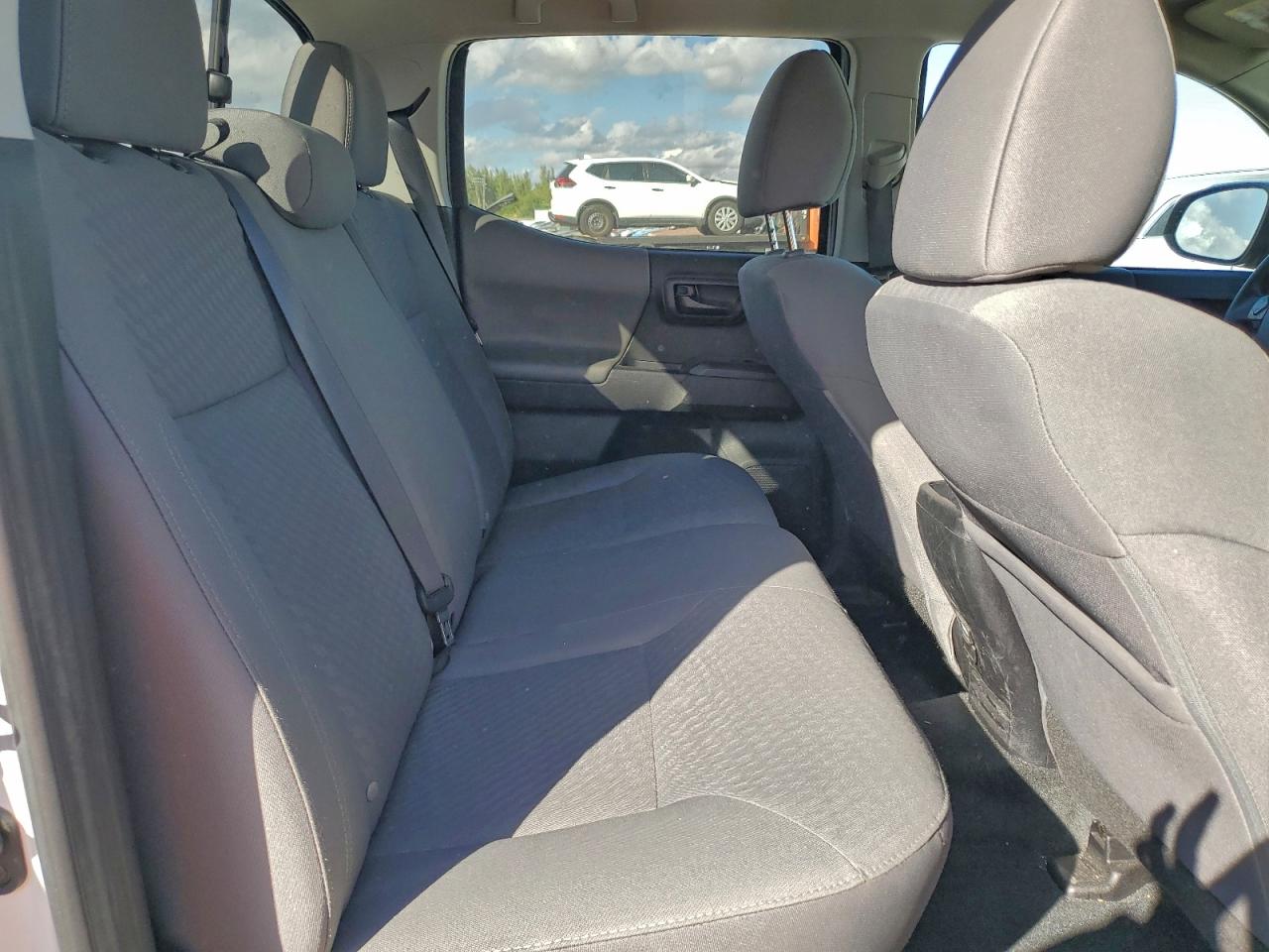 2022 Toyota Tacoma Double Cab VIN: 3TYAX5GN8NT063984 Lot: 94239715