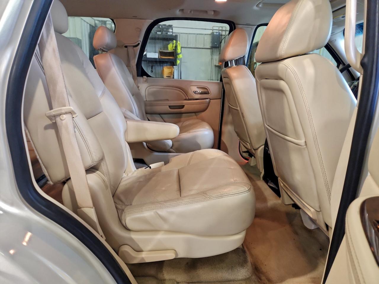 2008 Cadillac Escalade Luxury VIN: 1GYFK63808R248369 Lot: 93936155