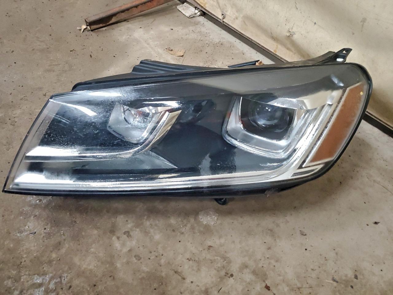 2017 Volkswagen Touareg Wolfsburg VIN: WVGRF7BP9HD003004 Lot: 93638025