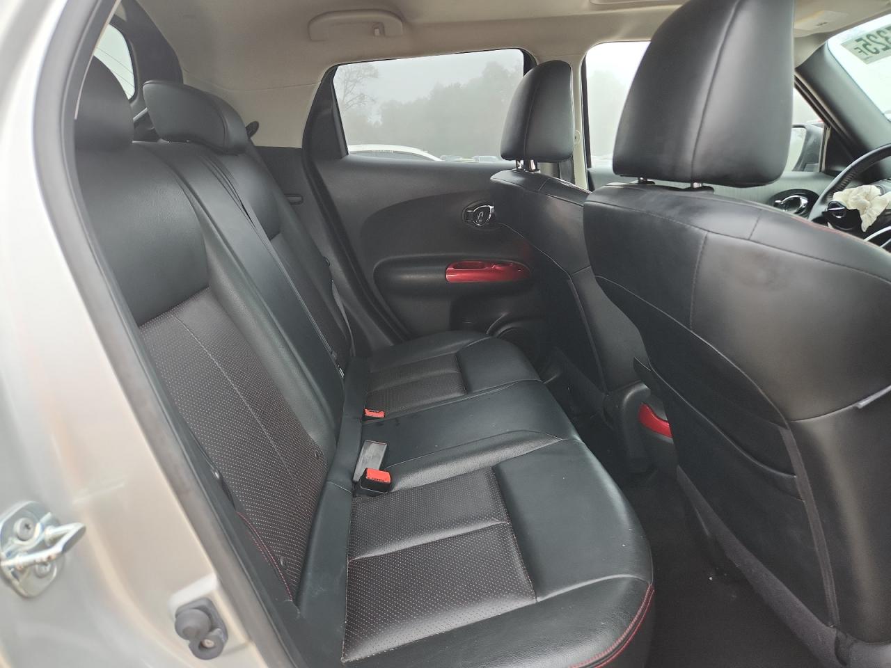 2015 Nissan Juke S VIN: JN8AF5MV4FT550397 Lot: 93077325