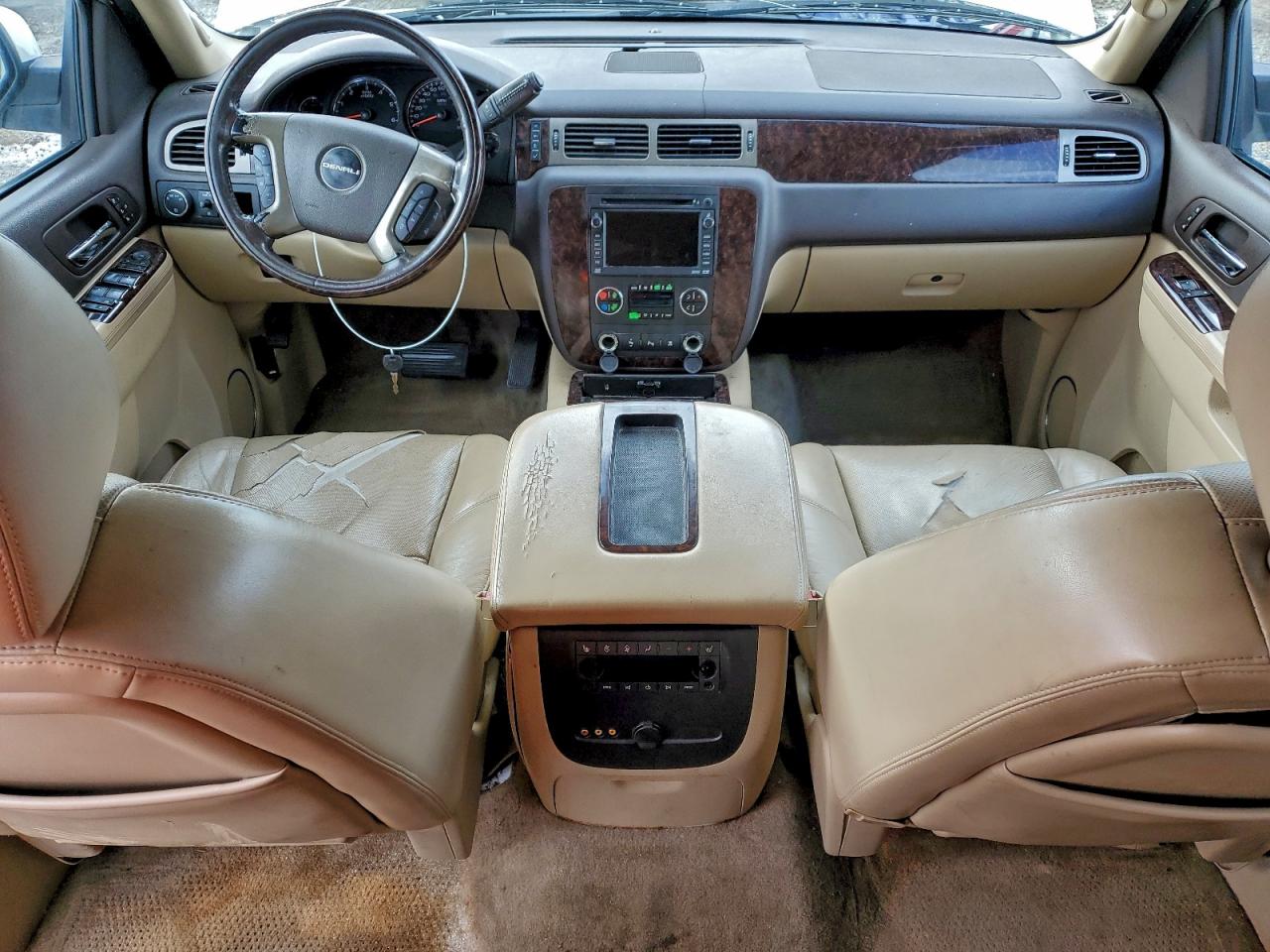 2010 GMC Yukon Xl Denali VIN: 1GKUKMEF6AR136733 Lot: 94470885