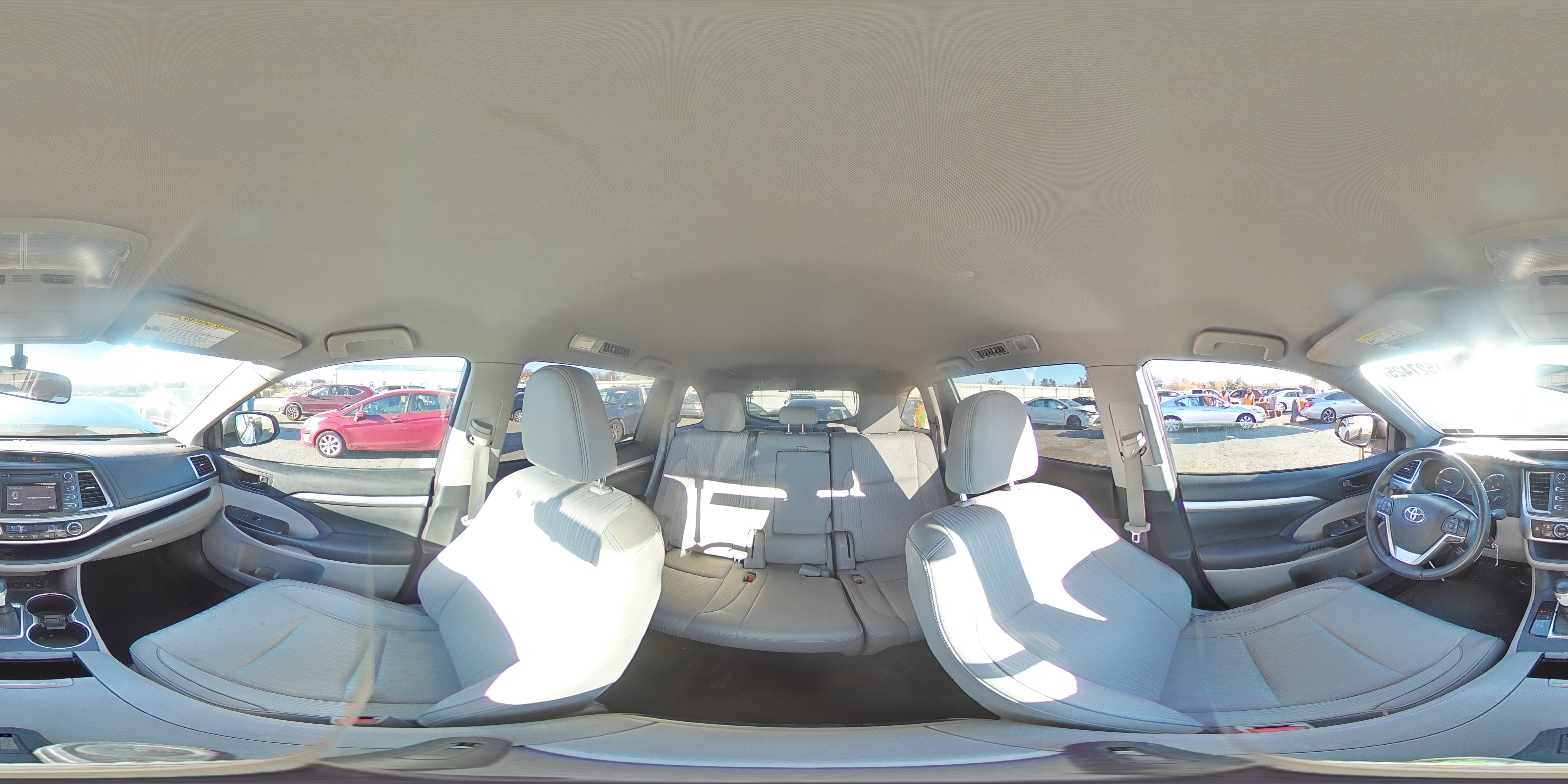 2015 Toyota Highlander Le VIN: 5TDBKRFH0FS135778 Lot: 91527425