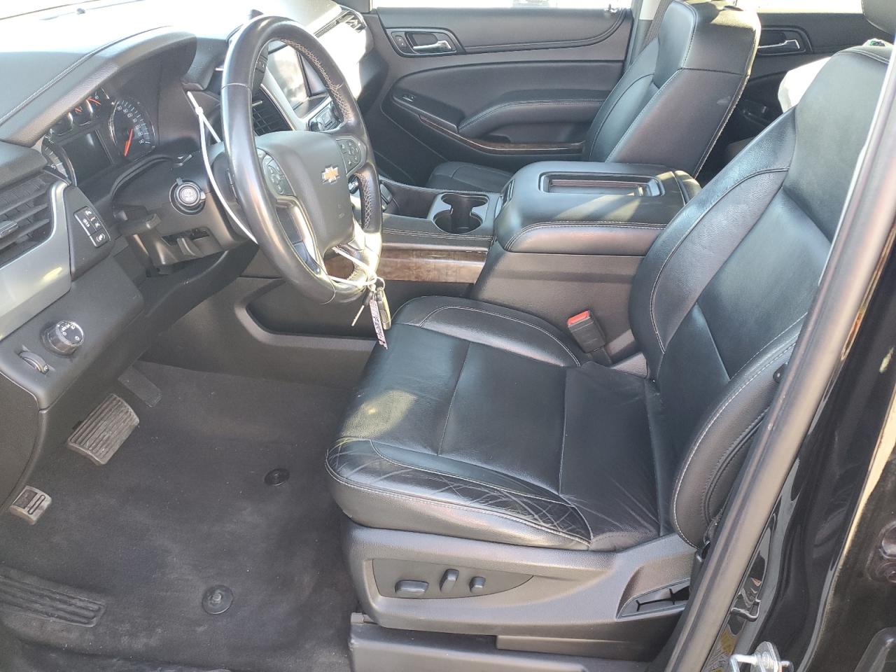 2019 Chevrolet Tahoe C1500 Lt VIN: 1GNSCBKC1KR409228 Lot: 90284295