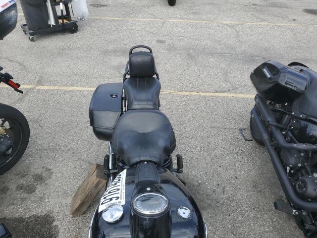 2019 HARLEY-DAVIDSON FLHC   