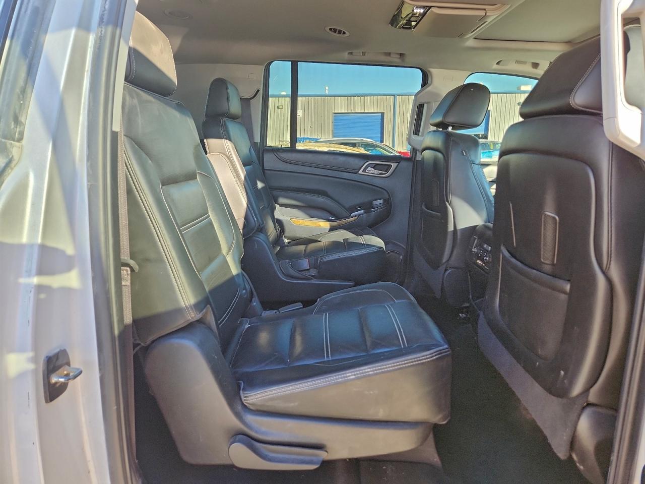 2016 GMC Yukon Xl Denali VIN: 1GKS2HKJ3GR436326 Lot: 94502585