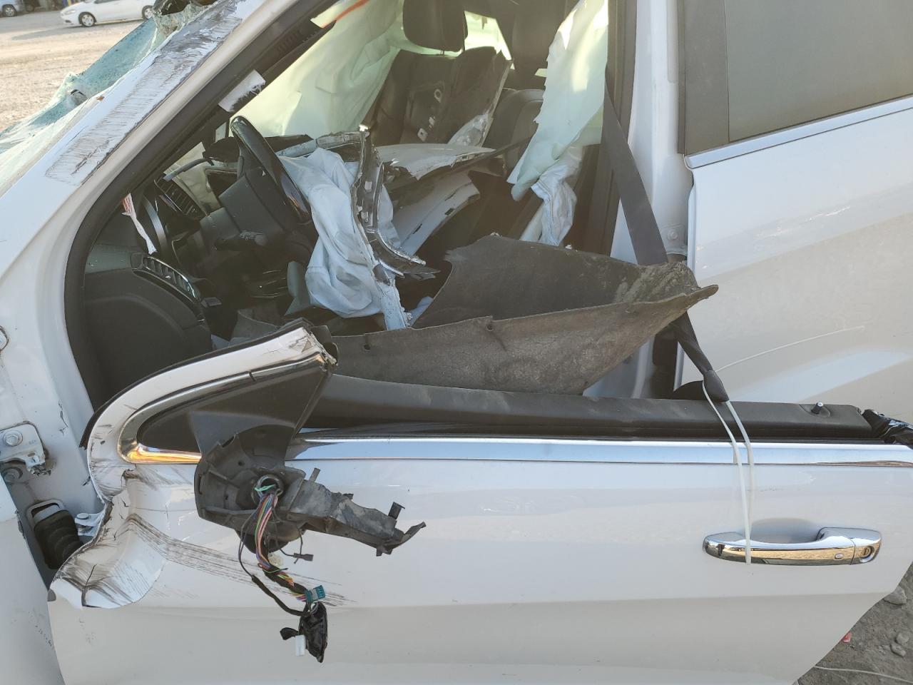 2020 Jeep Grand Cherokee Overland VIN: 1C4RJFCG5LC137485 Lot: 93552515