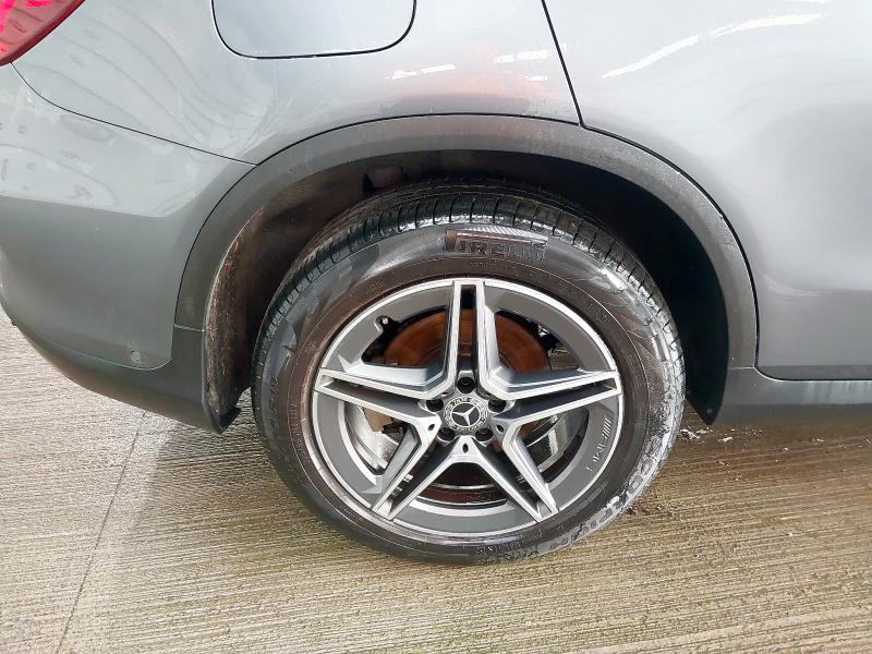 2021 MERCEDES-BENZ GLC GLC 300 4MATIC AMG LINE 5DR 9G-TRONIC