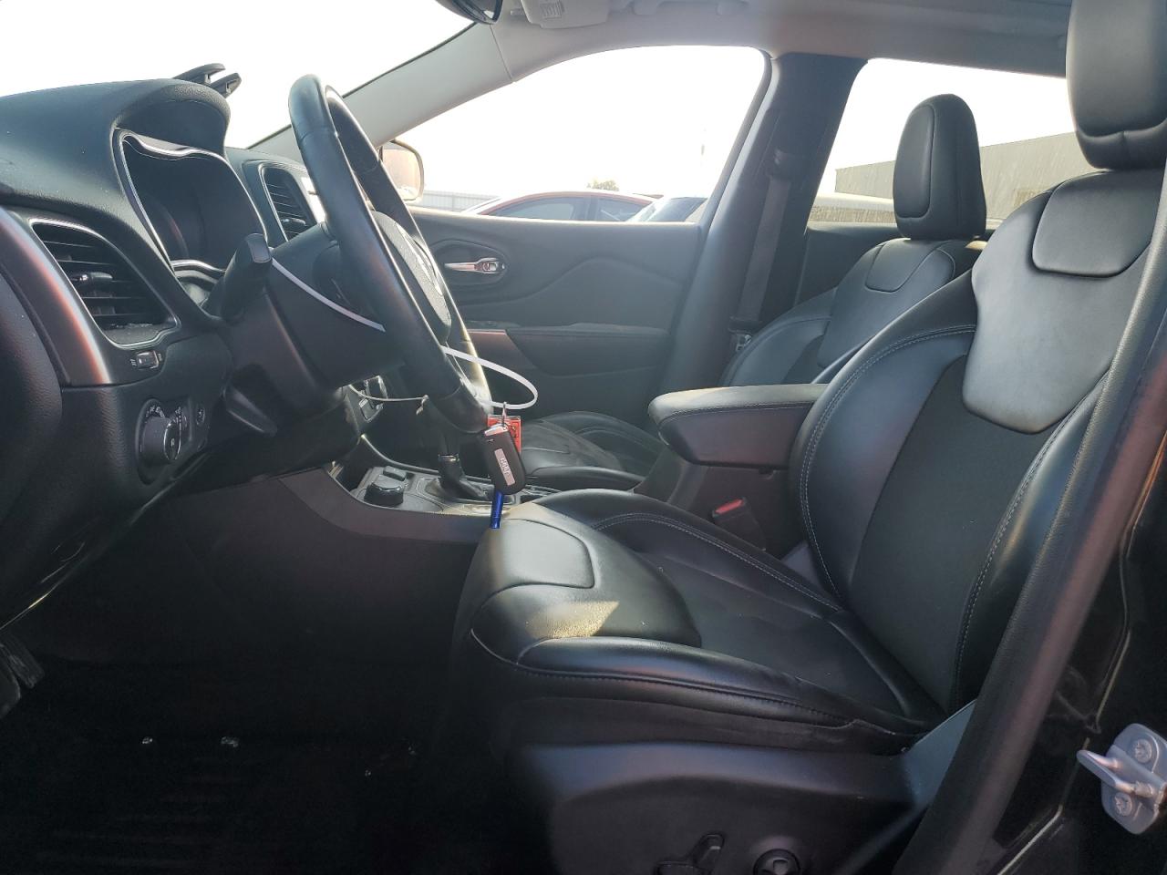 2019 Jeep Cherokee Latitude Plus VIN: 1C4PJMLB3KD177251 Lot: 93671995