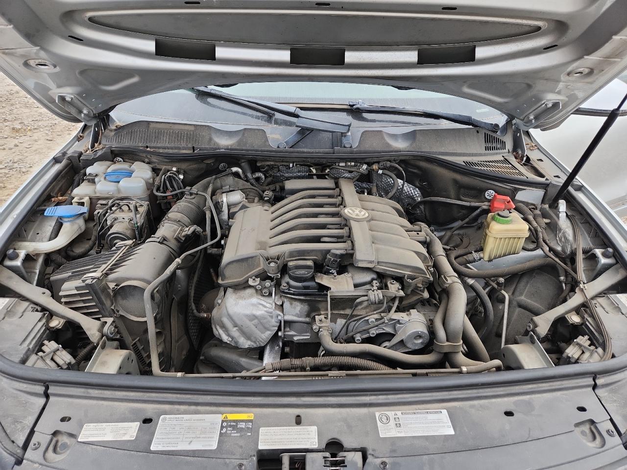 2016 Volkswagen Touareg Sport VIN: WVGEF9BP3GD002536 Lot: 92743345