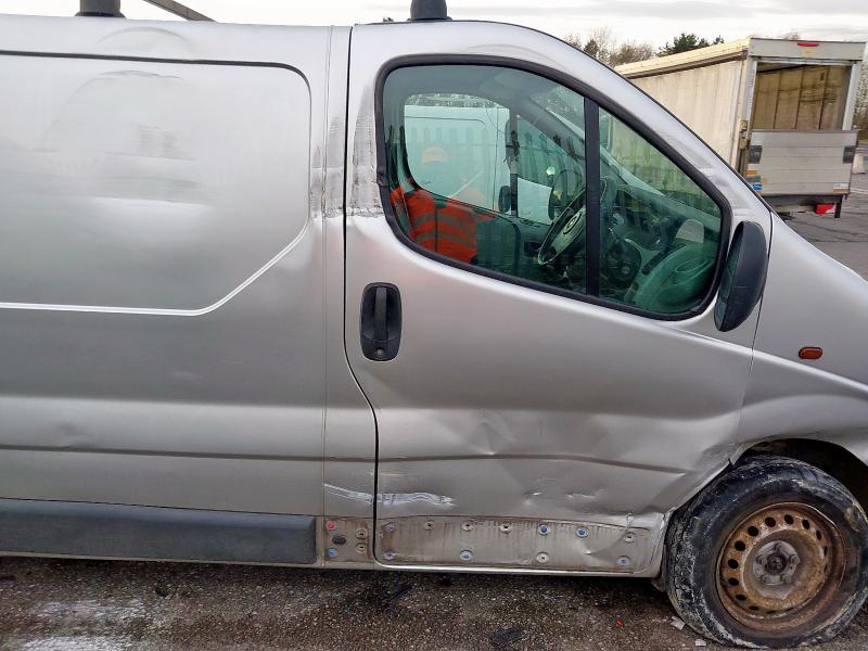 2005 VAUXHALL VIVARO 2700 DTI SWB 
