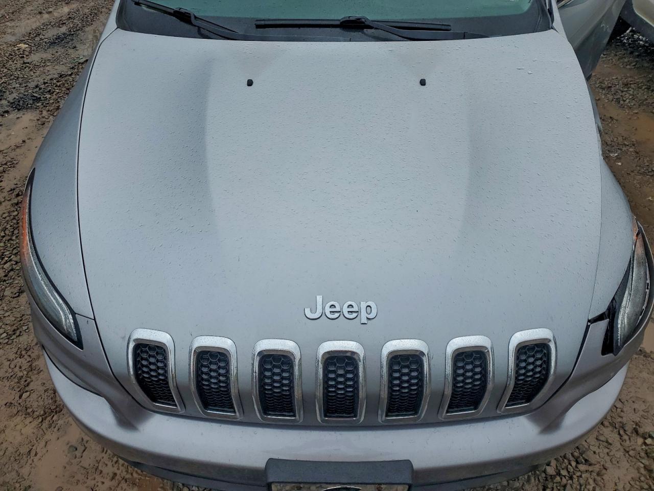 2017 Jeep Cherokee Latitude VIN: 1C4PJMCB4HW664858 Lot: 94427375