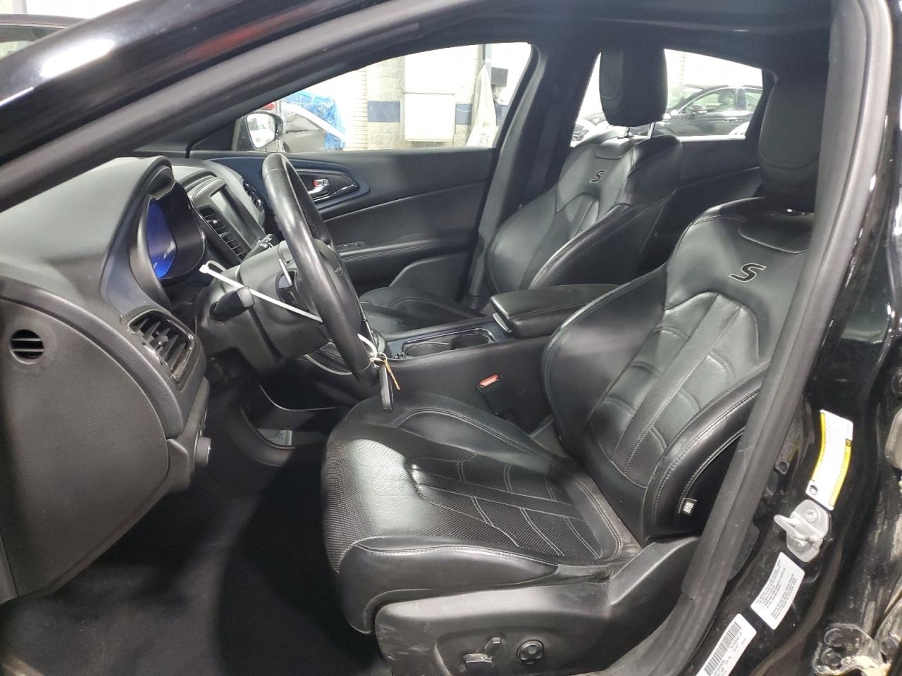 2015 Chrysler 200 S VIN: 1C3CCCDGXFN583366 Lot: 91890955