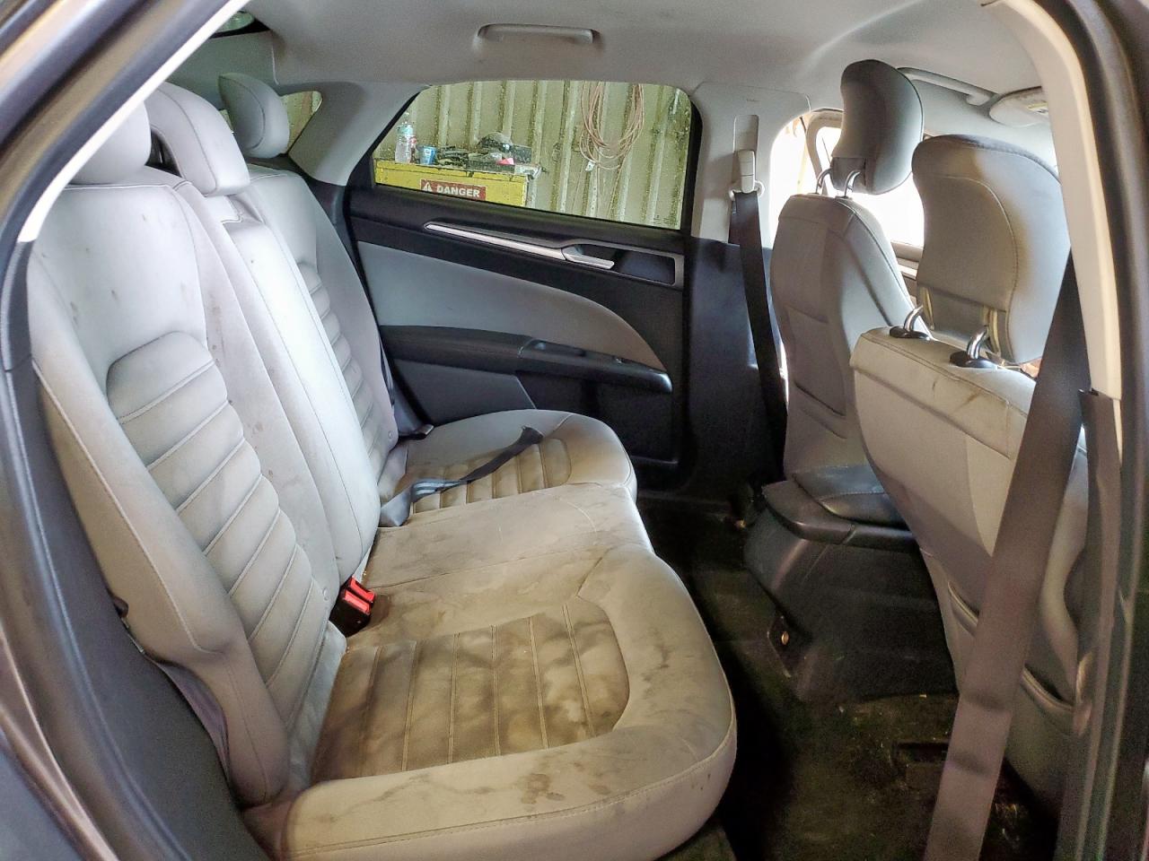 2013 Ford Fusion S VIN: 3FA6P0G79DR323645 Lot: 93683575