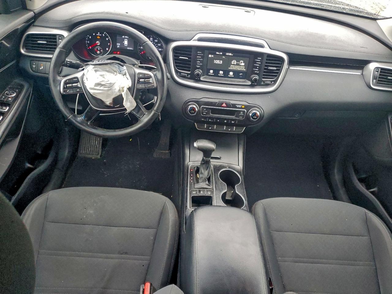 2019 Kia Sorento Lx VIN: 5XYPGDA56KG584994 Lot: 94456975