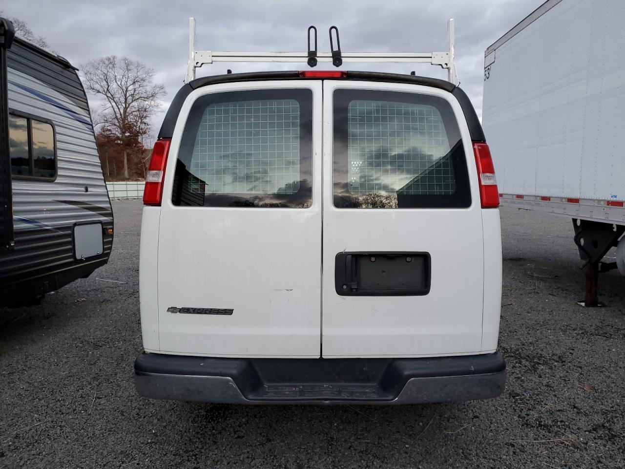 2020 Chevrolet Express G2500 VIN: 1GCWGAFP7L1257610 Lot: 90265295