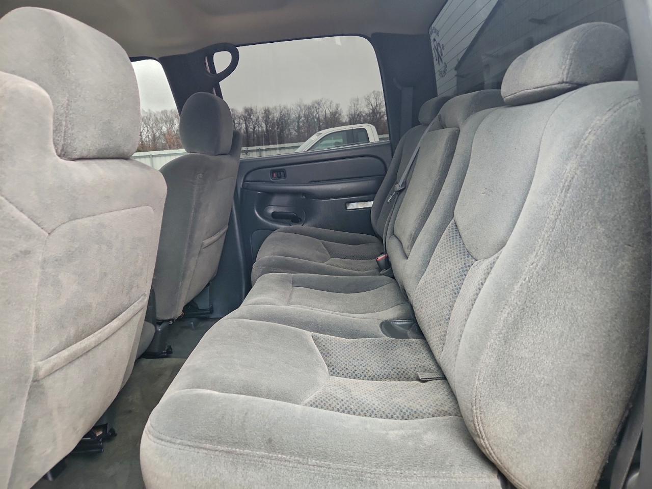 2005 Chevrolet Silverado K1500 VIN: 2GCEK13T551139306 Lot: 93855995