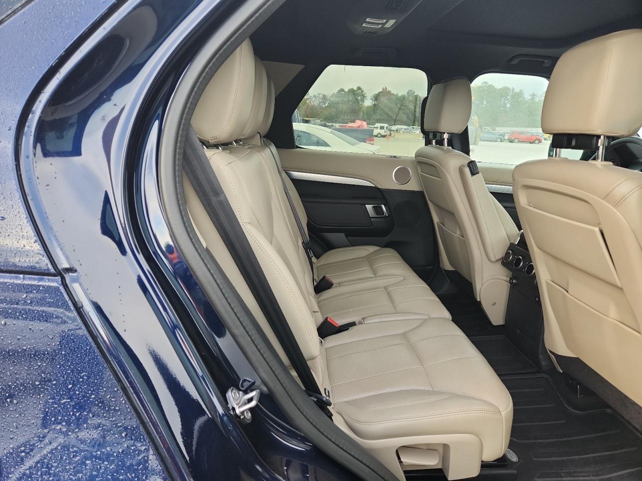 2020 Land Rover Discovery Landmark VIN: SALRU2RV5L2420621 Lot: 87071055