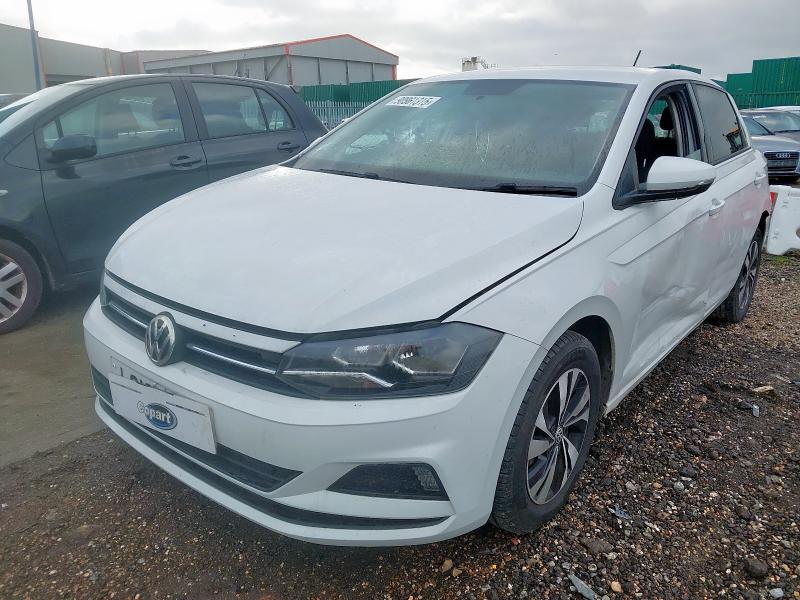 2018 VOLKSWAGEN POLO 1.0 TSI 95 SE 5DR DSG for sale at Copart ROCHFORD