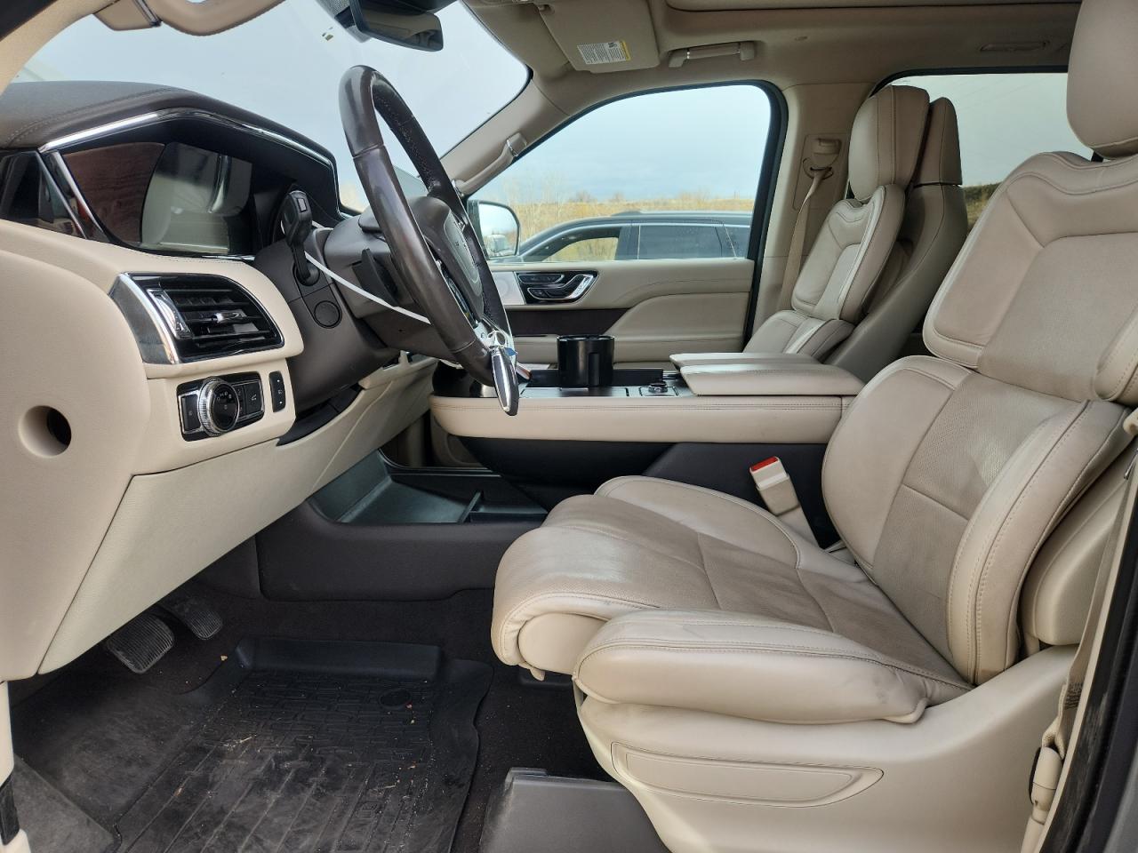 2019 Lincoln Navigator Reserve VIN: 5LMJJ2LT9KEL15557 Lot: 93868385