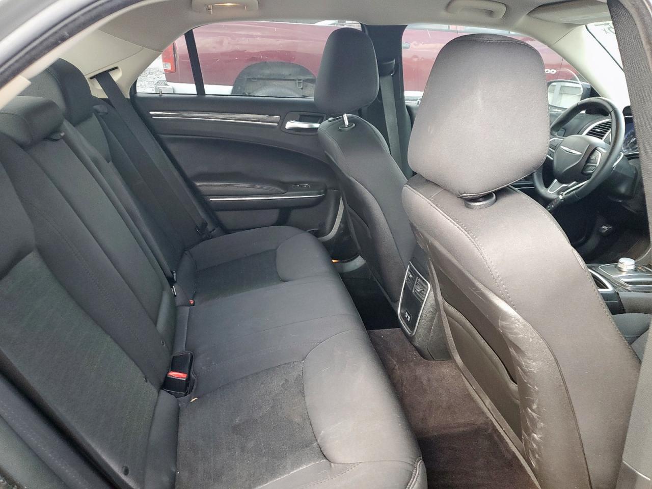 2018 Chrysler 300 Touring VIN: 2C3CCAAG7JH264422 Lot: 92907595