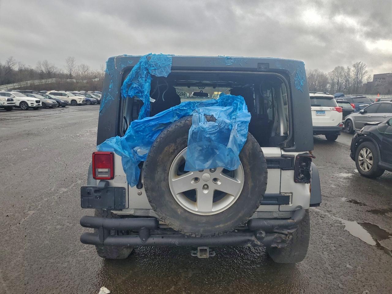 2011 Jeep Wrangler Unlimited Sport VIN: 1J4BA3H1XBL557501 Lot: 94520885