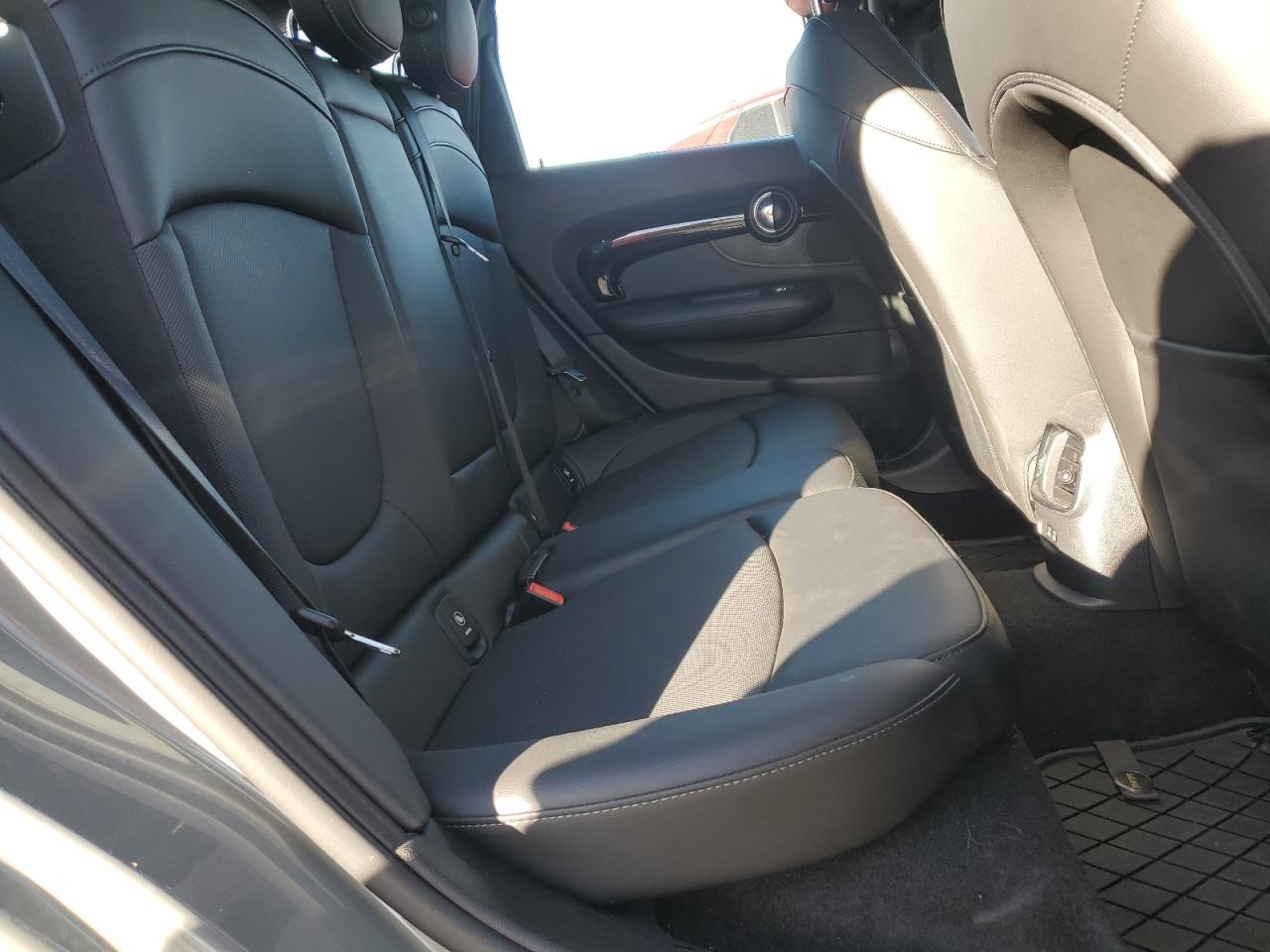 2022 Mini Cooper S Clubman All4 VIN: WMWXJ1C01N2R06874 Lot: 91840505