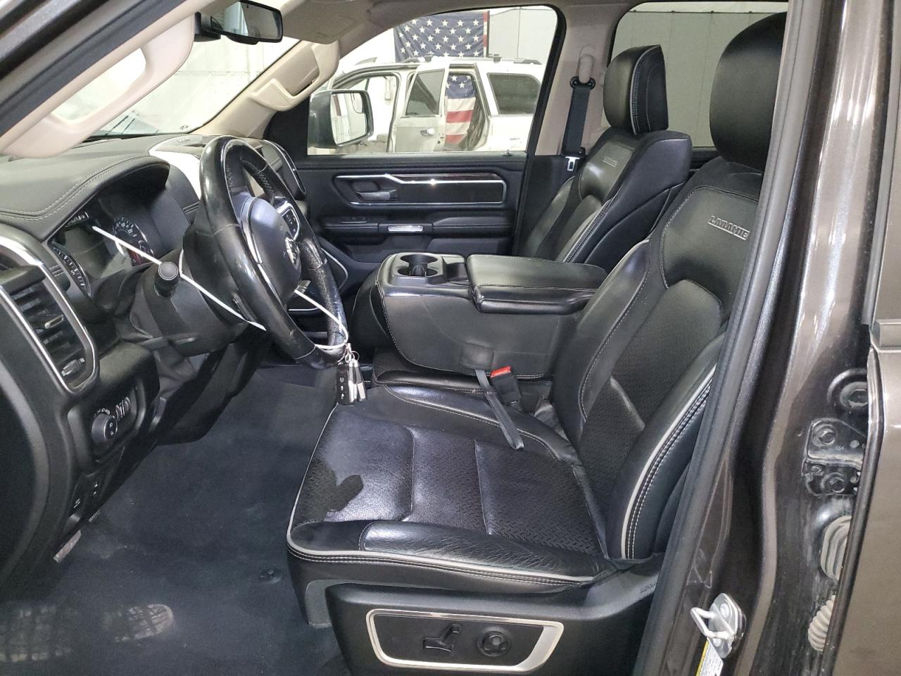 2019 Ram 1500 Laramie VIN: 1C6SRFJT7KN736148 Lot: 91296005