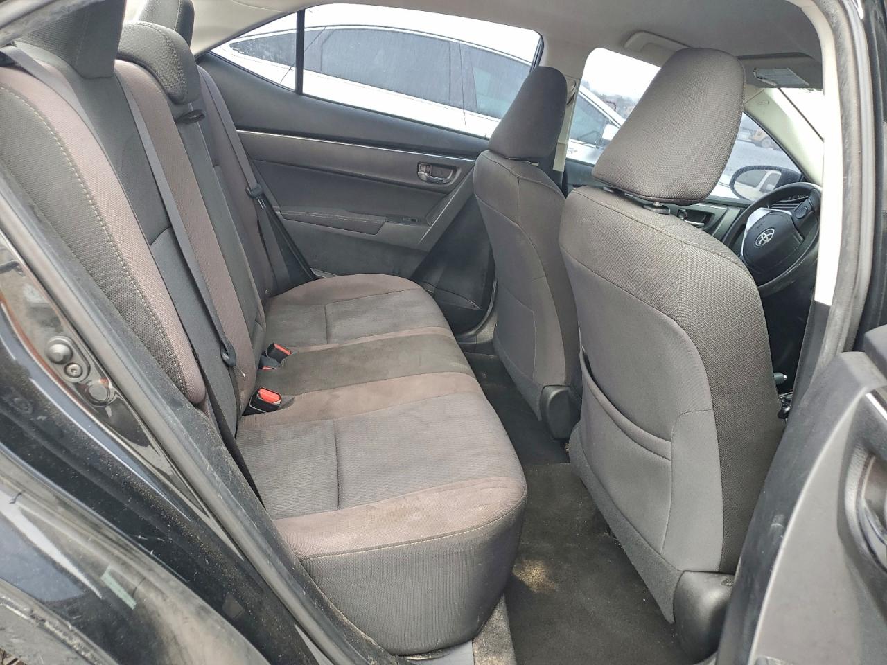 2017 Toyota Corolla L VIN: 2T1BURHE9HC915707 Lot: 94095355