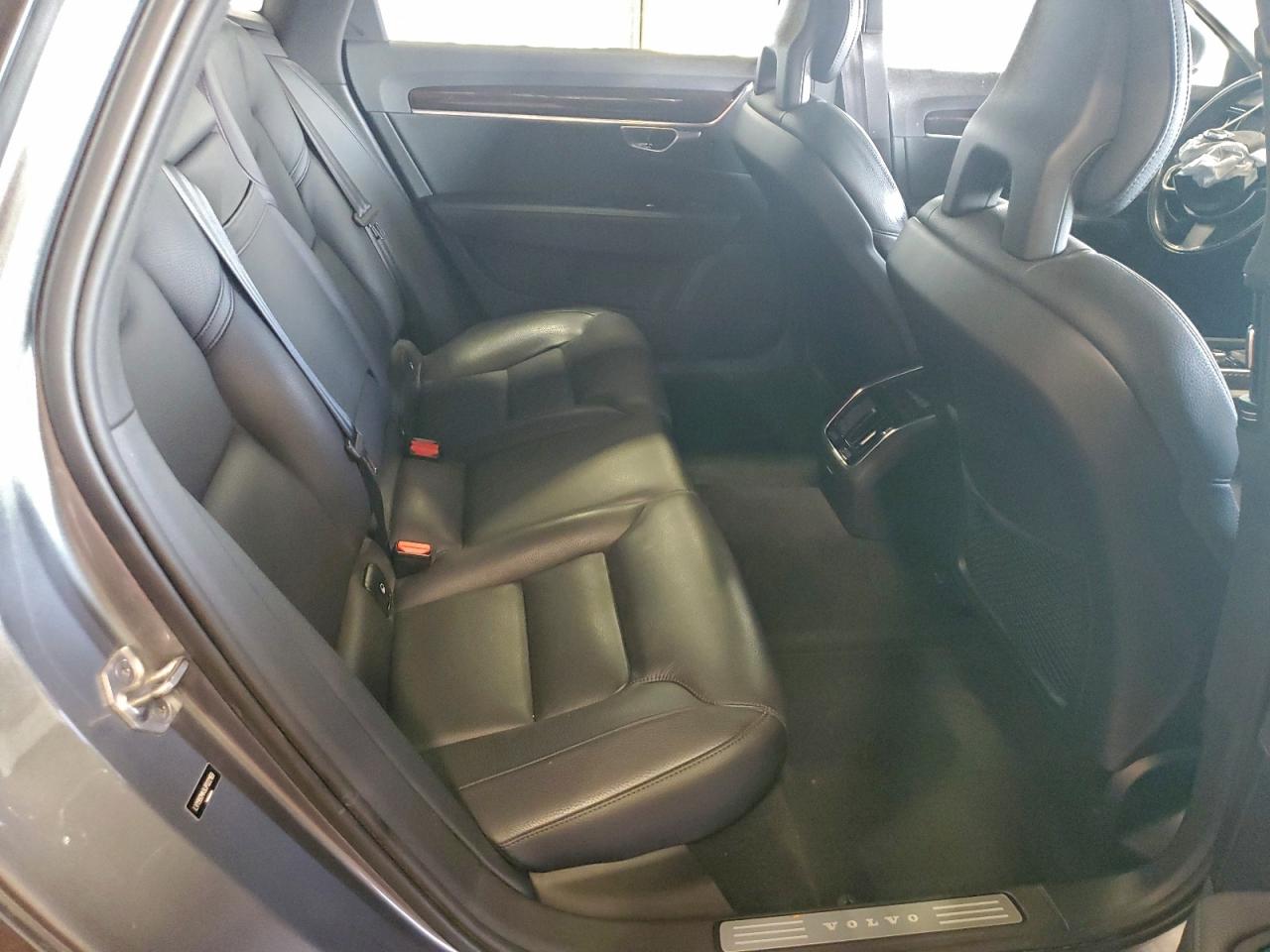 2018 Volvo S90 T6 Momentum VIN: LVY992MK8JP022169 Lot: 94656805