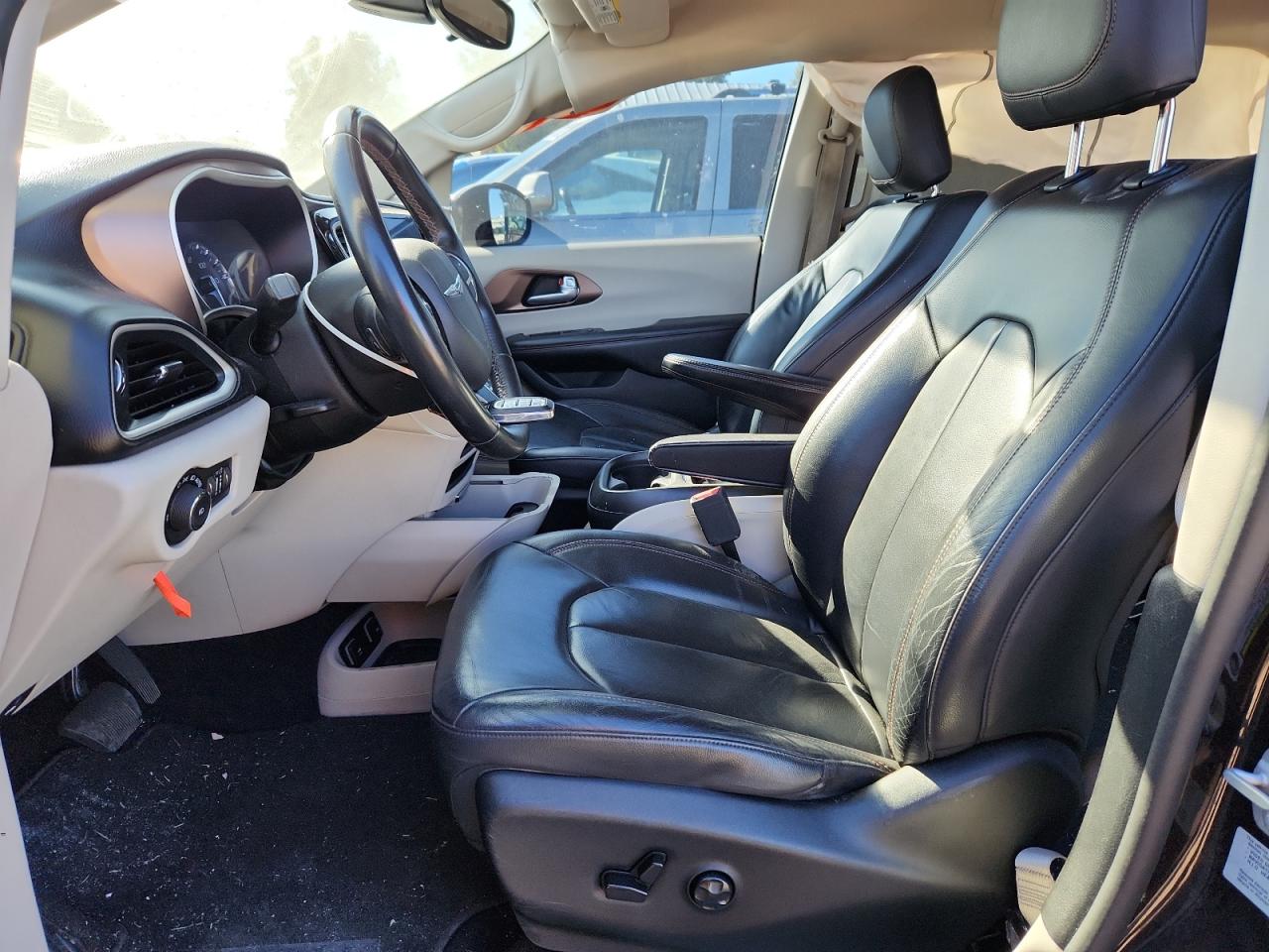 2017 Chrysler Pacifica Touring L VIN: 2C4RC1BG3HR809539 Lot: 90086855