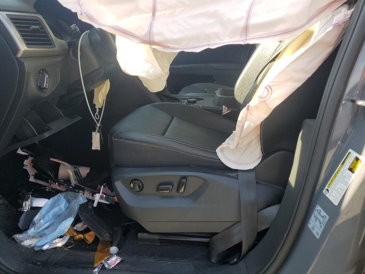 2020 Volkswagen Atlas Cross Sport Se VIN: 1V21C2CA8LC213243 Lot: 92942125