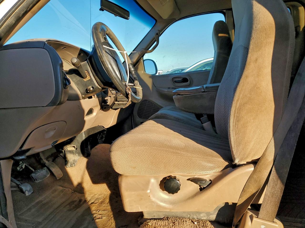 1999 Ford F150 VIN: 1FTRX17W1XKB71552 Lot: 93330995