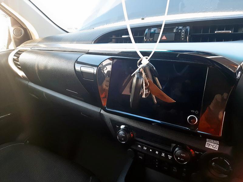 2025 TOYOTA HILUX INVINCIBLE D-4D 4WD 