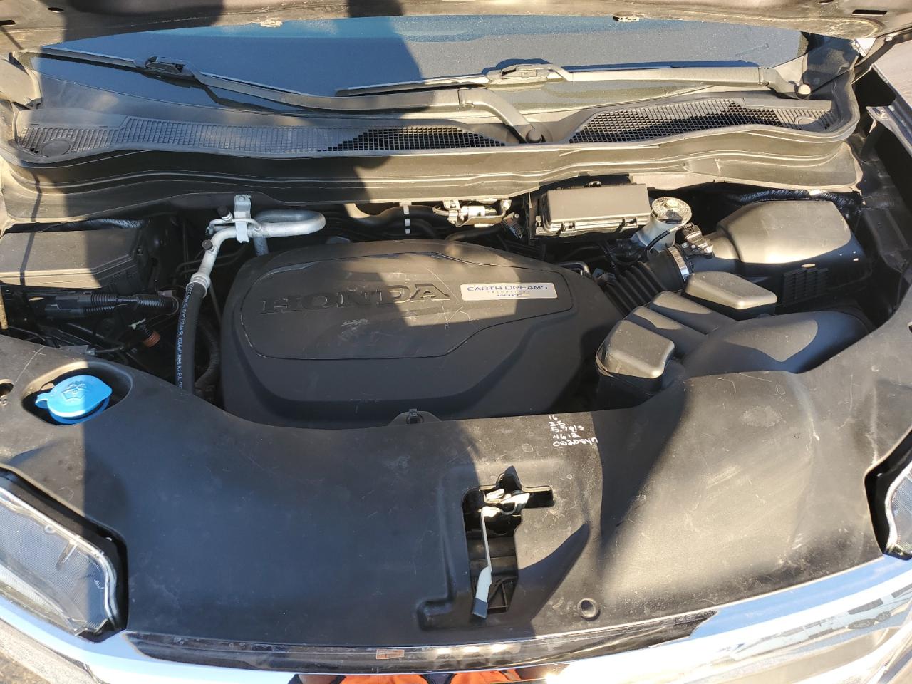 2016 Honda Pilot Touring VIN: 5FNYF5H98GB051002 Lot: 91585035