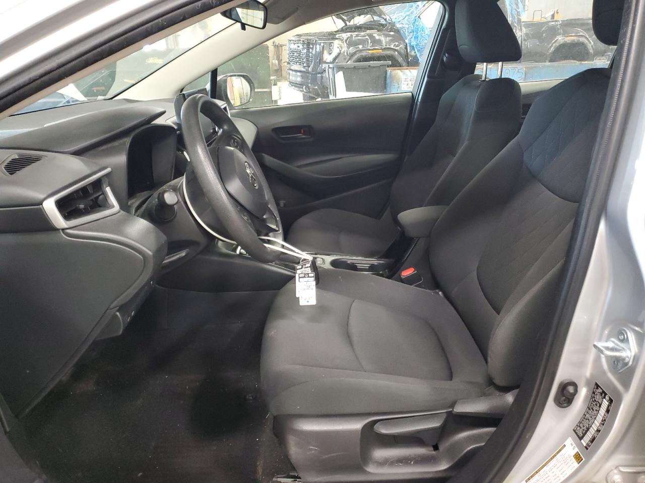 2022 Toyota Corolla Le VIN: JTDEAMDE7NJ036740 Lot: 92611345