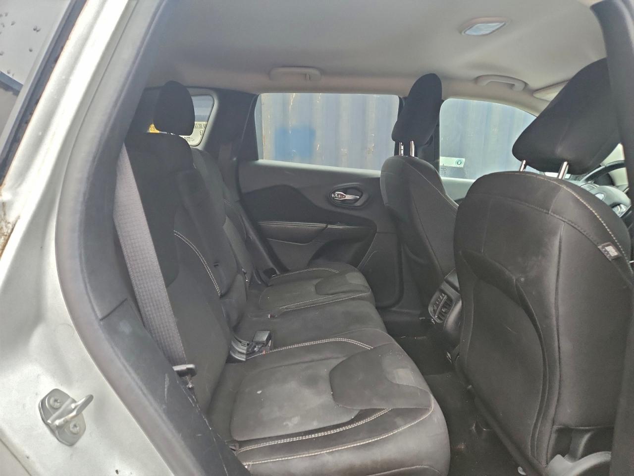 2015 Jeep Cherokee Latitude VIN: 1C4PJMCS4FW708936 Lot: 93906285