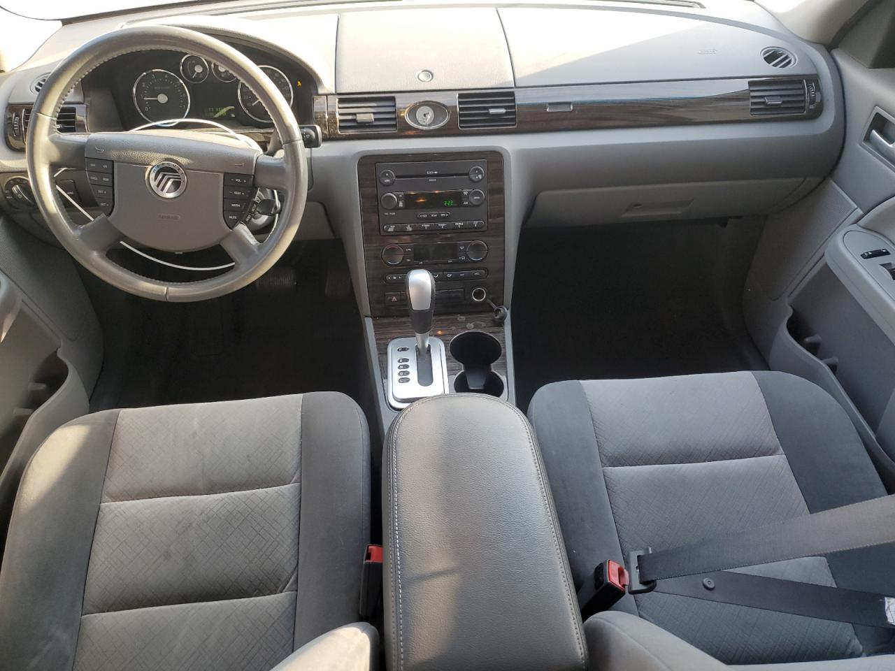 2005 Mercury Montego Luxury VIN: 1MEFM40105G613585 Lot: 92436195