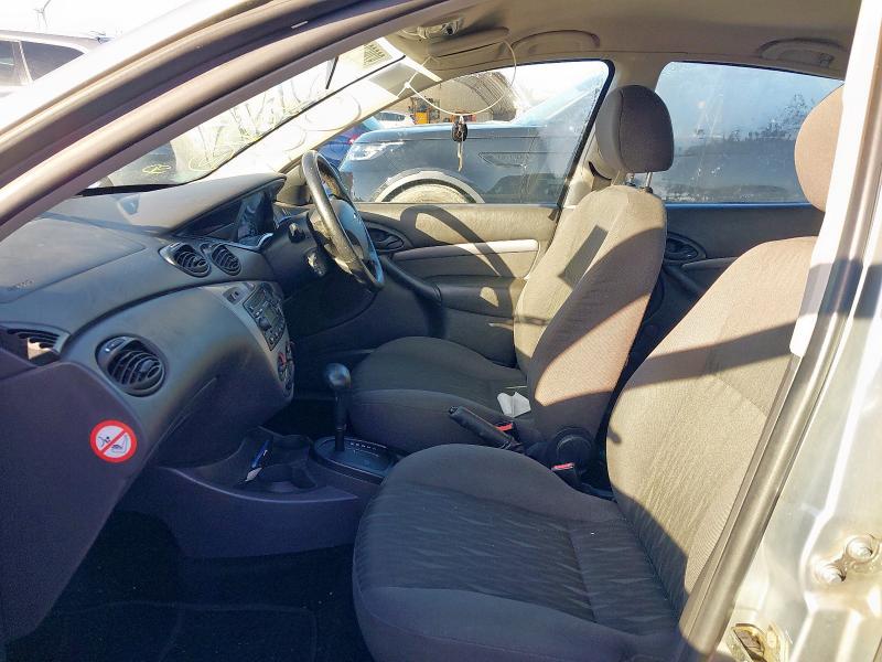 2004 FORD FOCUS ZETEC AUTO 