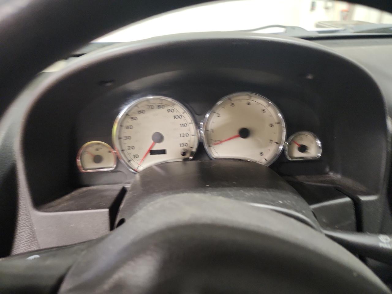 2005 Saturn Vue VIN: 5GZCZ33D05S828126 Lot: 92349875