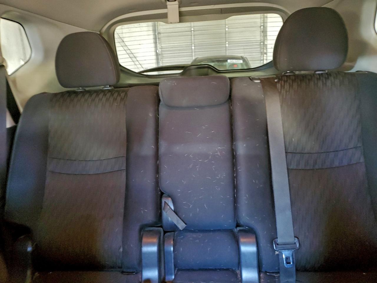 2019 Nissan Rogue S VIN: 5N1AT2MV5KC700137 Lot: 94463755