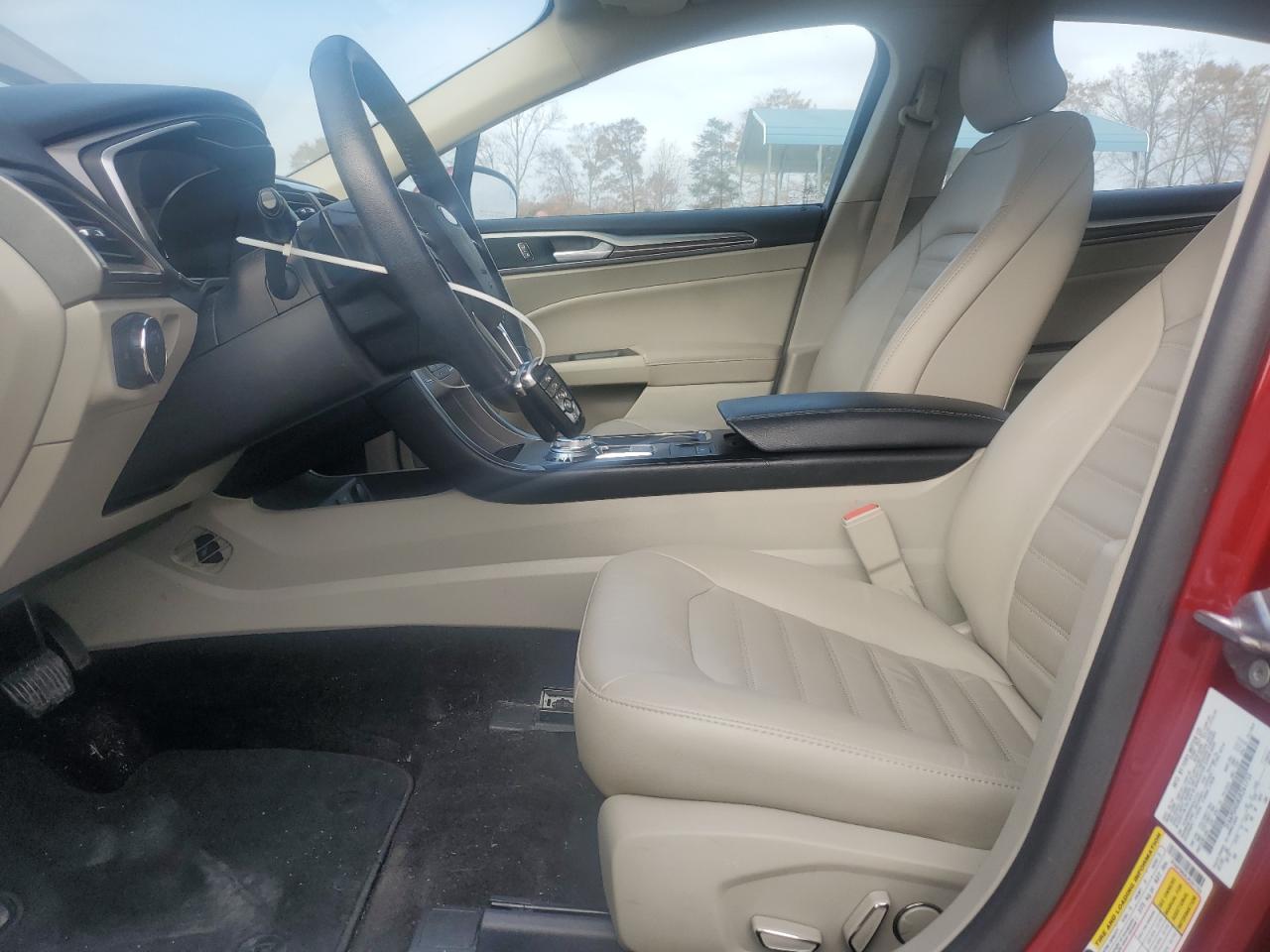 2018 Ford Fusion Se VIN: 3FA6P0HD8JR261753 Lot: 92663645